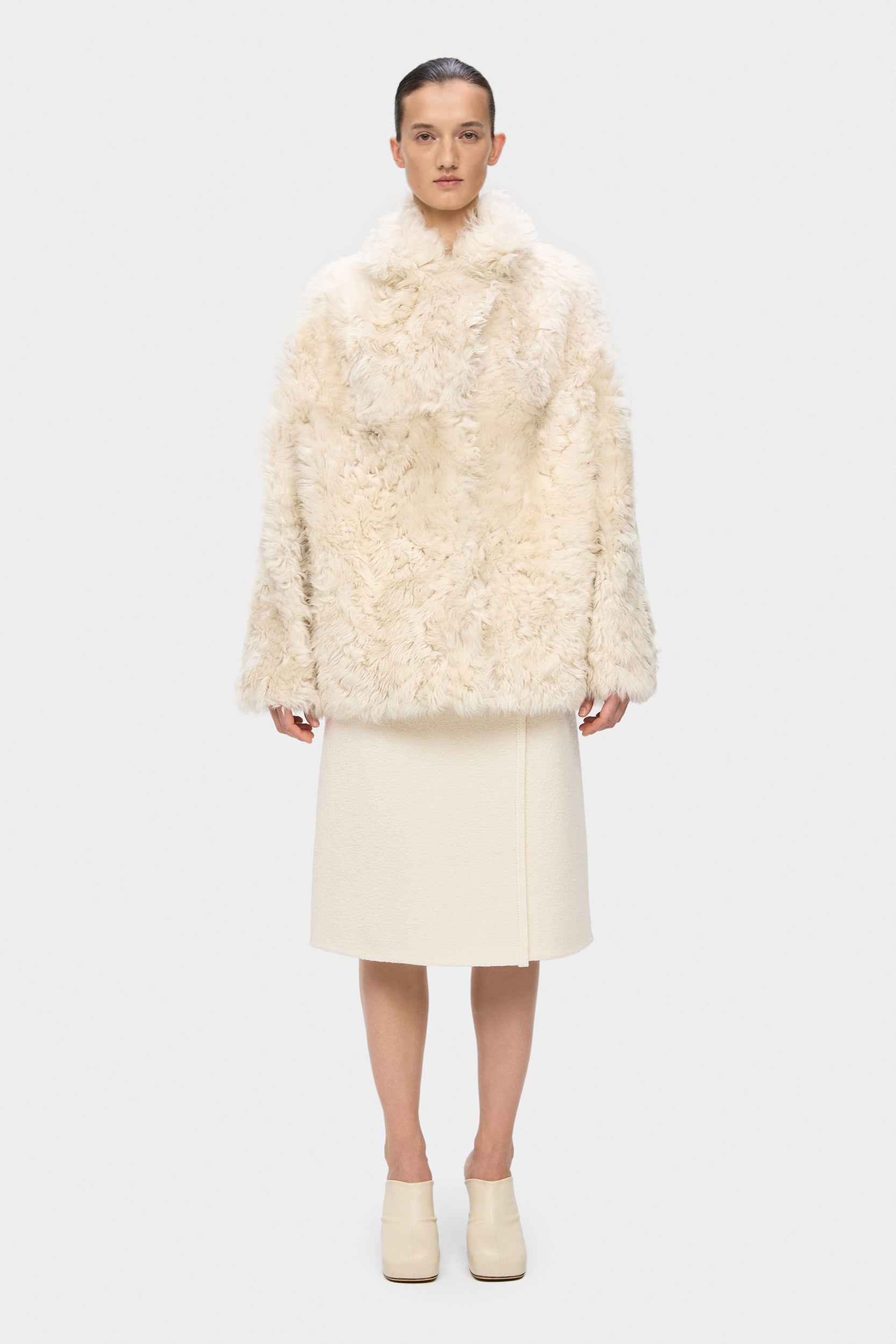 Margot short shearling coat (2222/4)