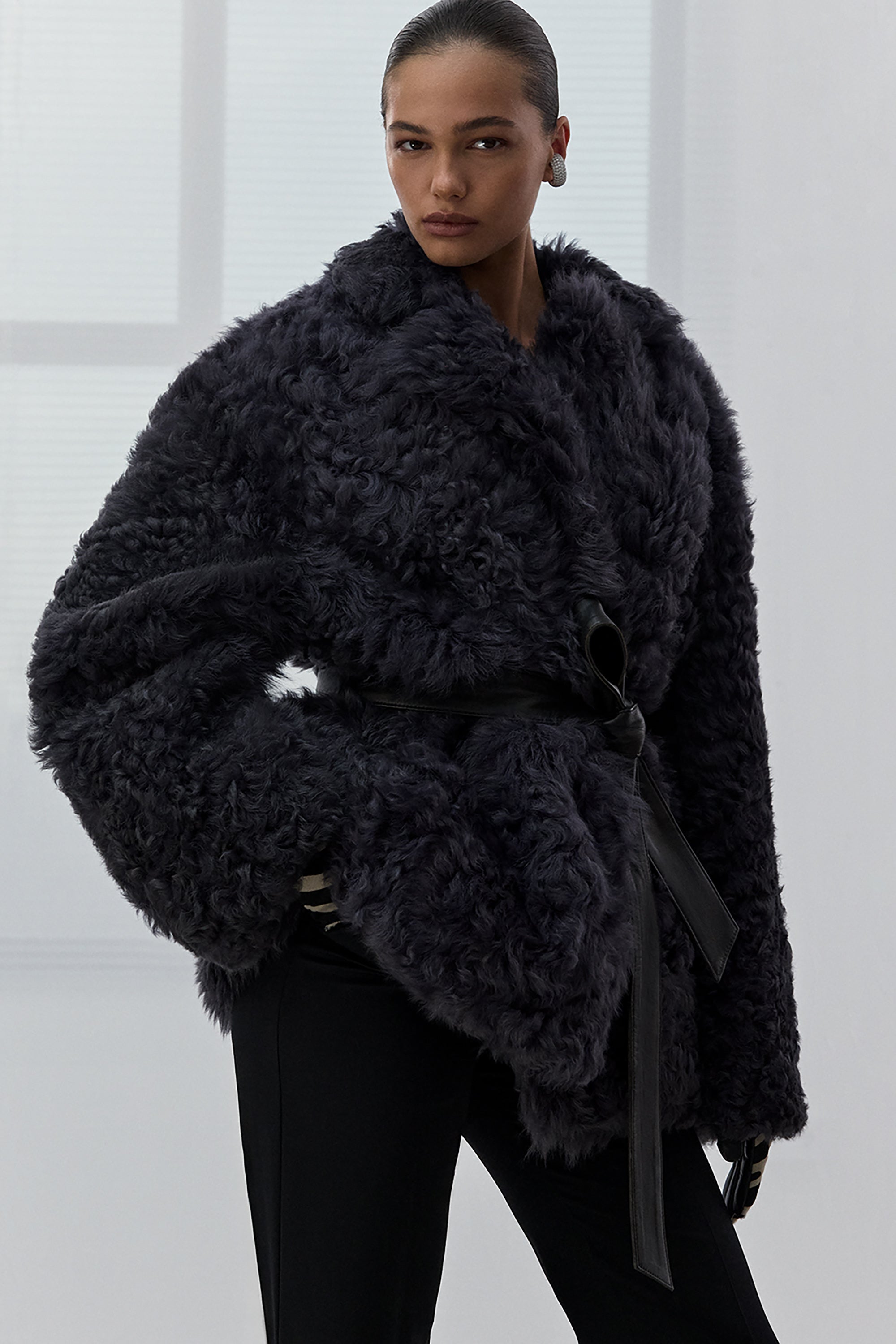 RENEE SHORT SHEARLING COAT(FW26.25.8)