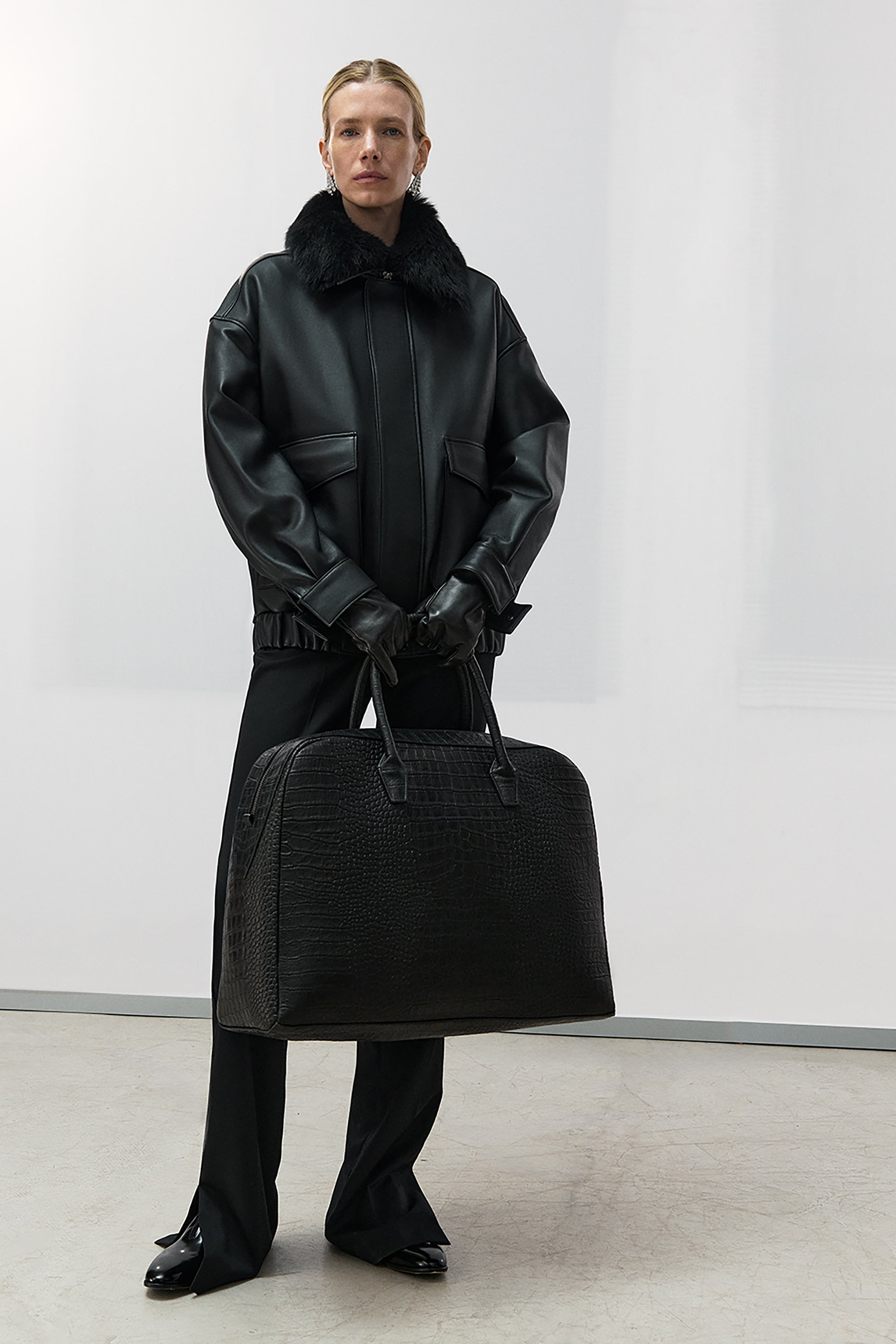 БОМБЕР ДЖЕКСОН ЧОРНИЙ(FW26.8.1)