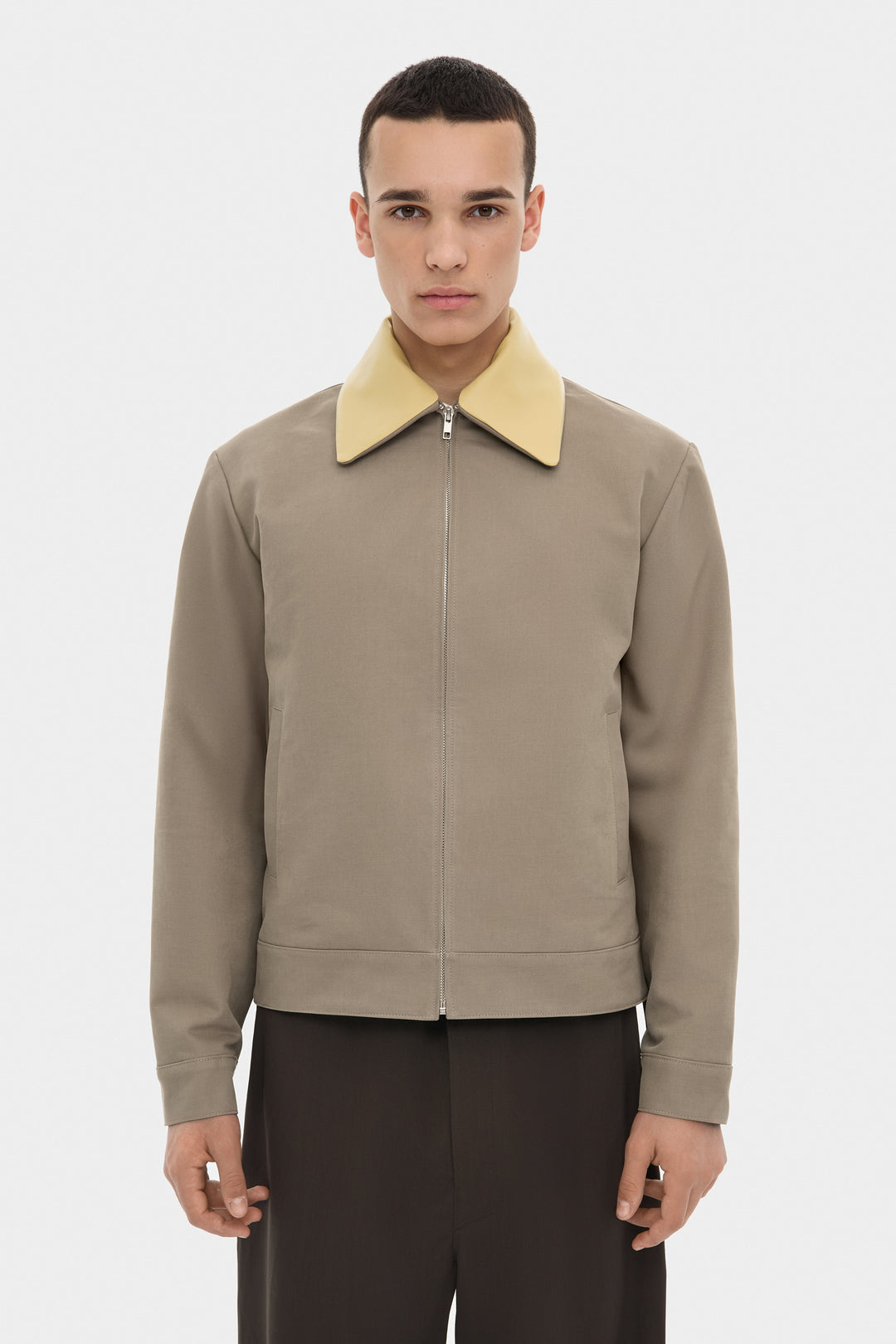 KRISTIN ELONGATED COTTON JACKET WITH DETACHABLE LEATHER COLLAR IN TAUPE