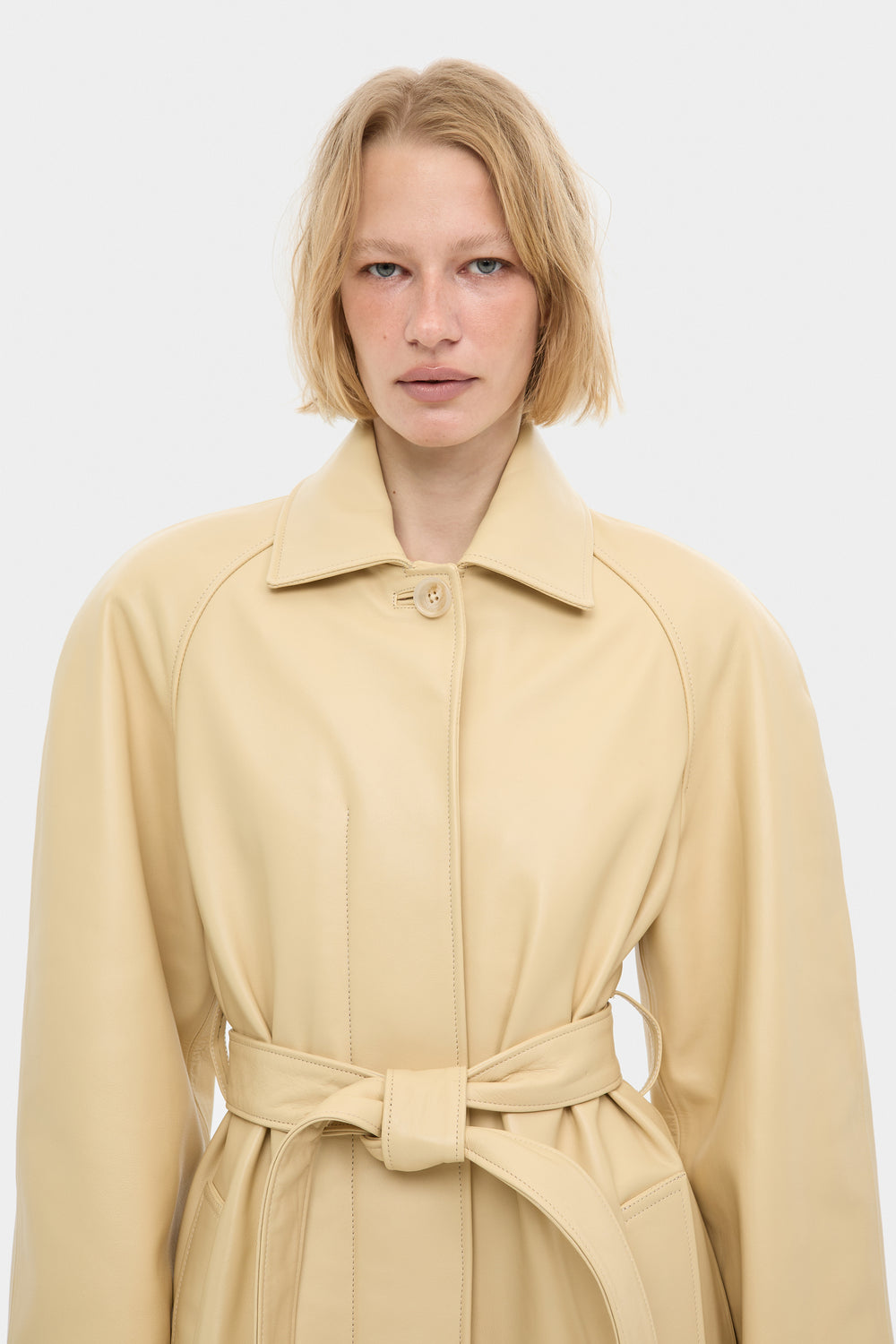 POLLY LEATHER COAT IN PALE BANANA