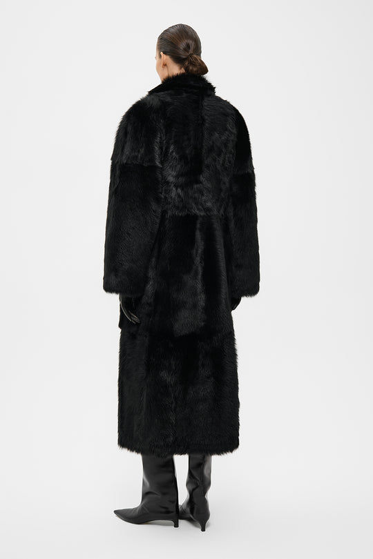 RAVEN TOSCANA SHEARLING COAT IN OBSIDIAN BLACK