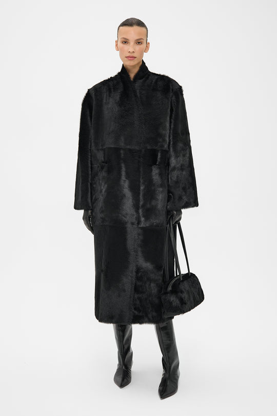 RIN CAVALLINO SHEARLING COAT IN OBSIDIAN BLACK