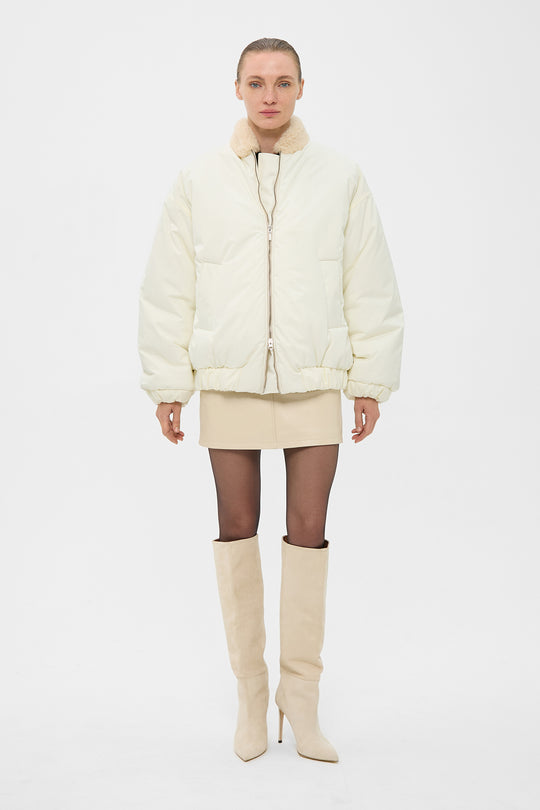 AARON PUFFER JACKET WITH SHEARLING COLLAR IN MILK