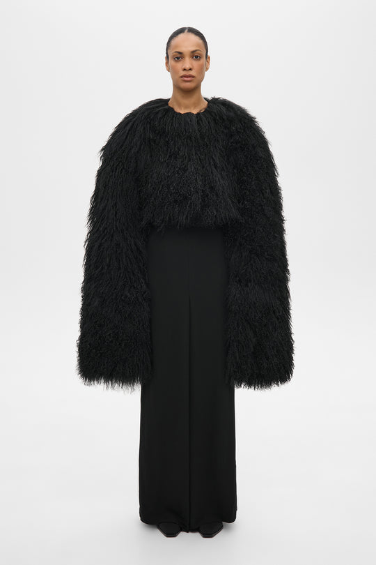 HANNAH SHEARLING CAPE COAT IN BLACK