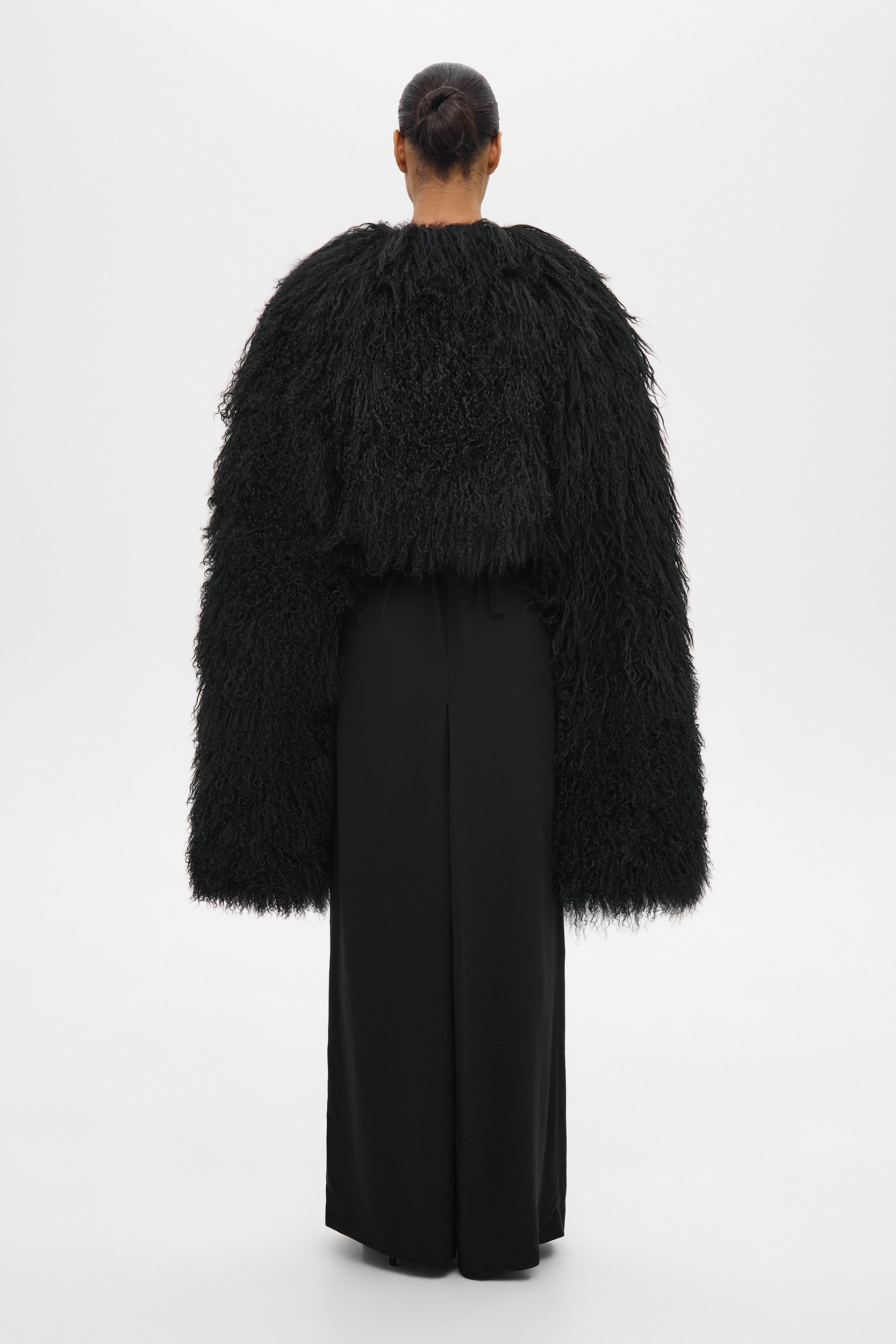 HANNAH SHEARLING CAPE COAT IN BLACK (2217/1)