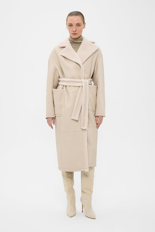 DIANA REVERSIBLE SHEARLING COAT IN MILK