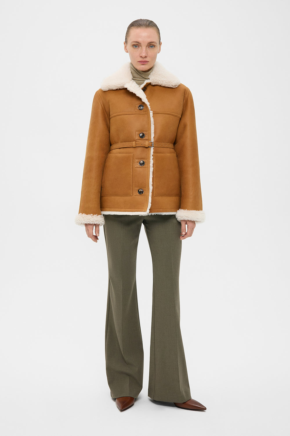 REVERSIBLE SHEARLING COAT IN LIGHT BROWN