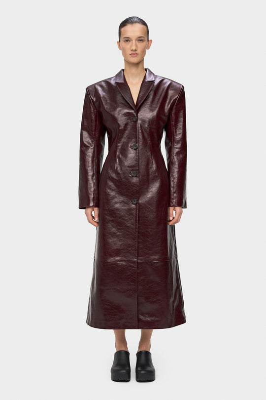 GIA SILHOUETTED LONG LEATHER COAT IN MERLOT