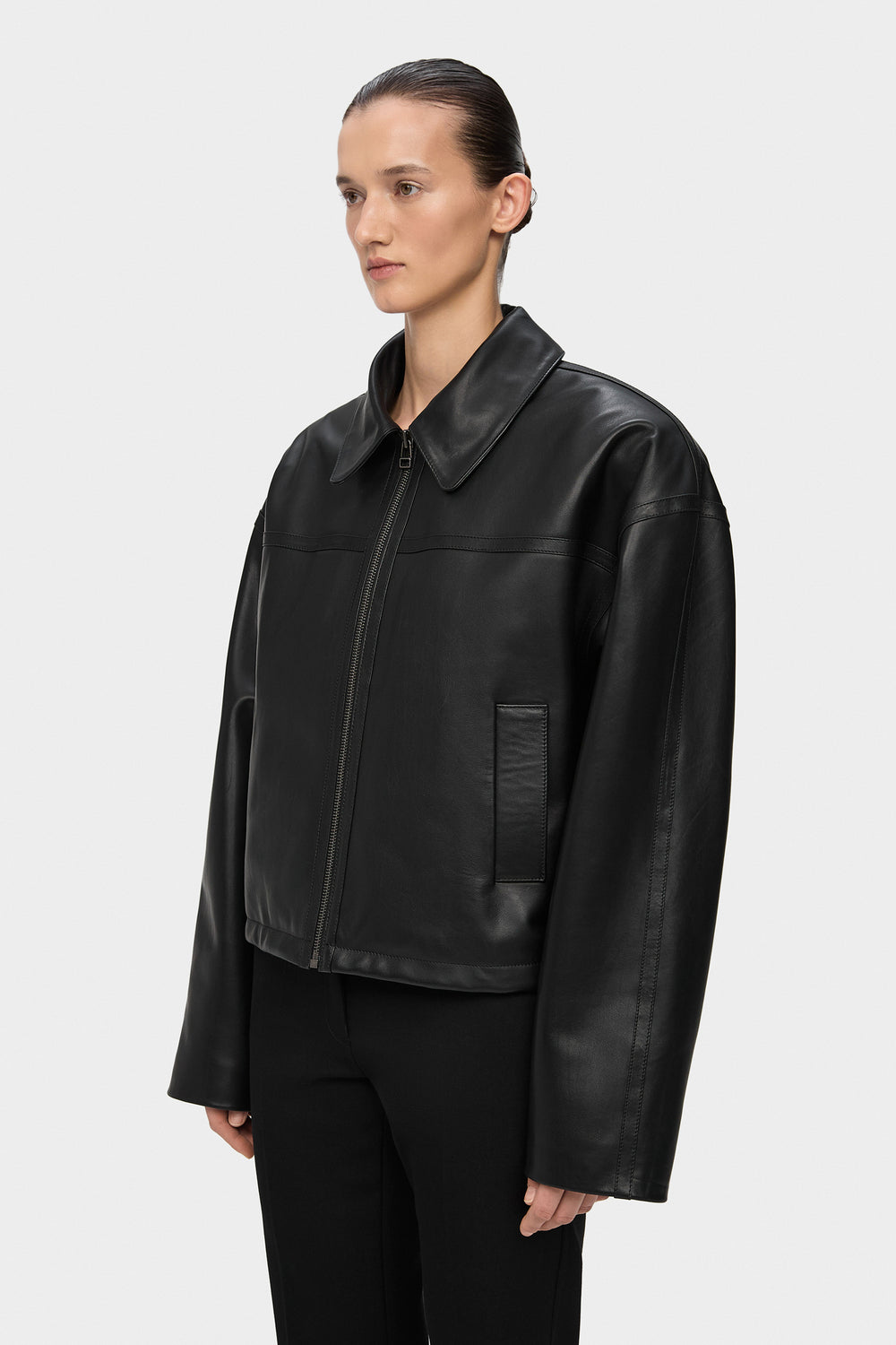 LUCA CROPPED LEATHER JACKET IN BLACK