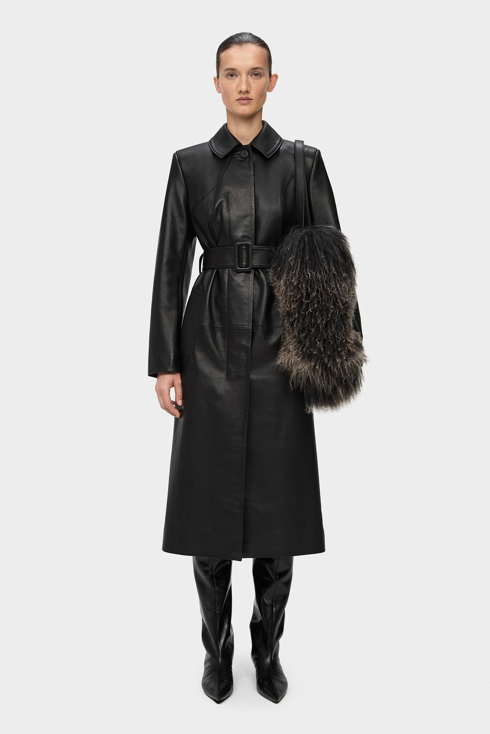 DETERMINATION LEATHER COAT IN BLACK (2215/1)
