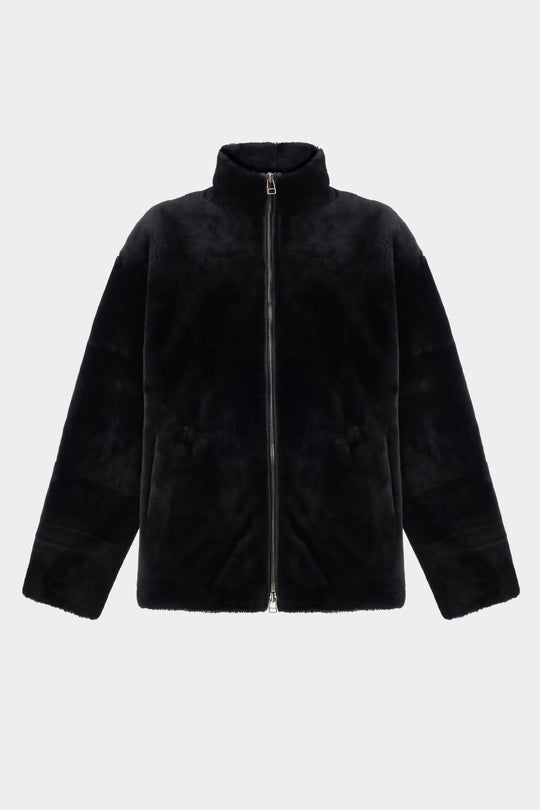 SILKY ELONGATED SHEARLING BOMBER JACKET IN BLACK