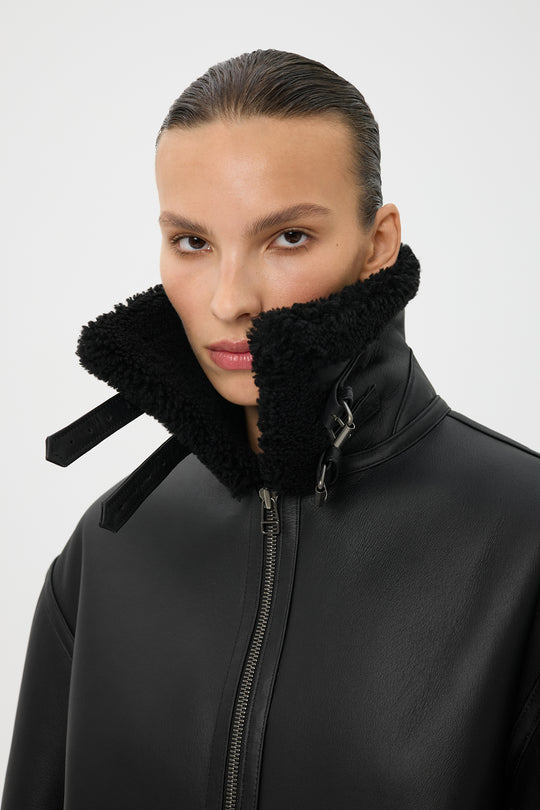 CLASSIC MERINO SHEARLING AVIATOR JACKET IN BLACK