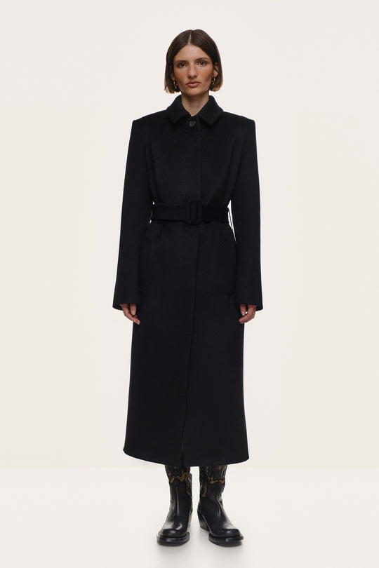 DECENCY CLASSIC COAT IN VIRGIN WOOL