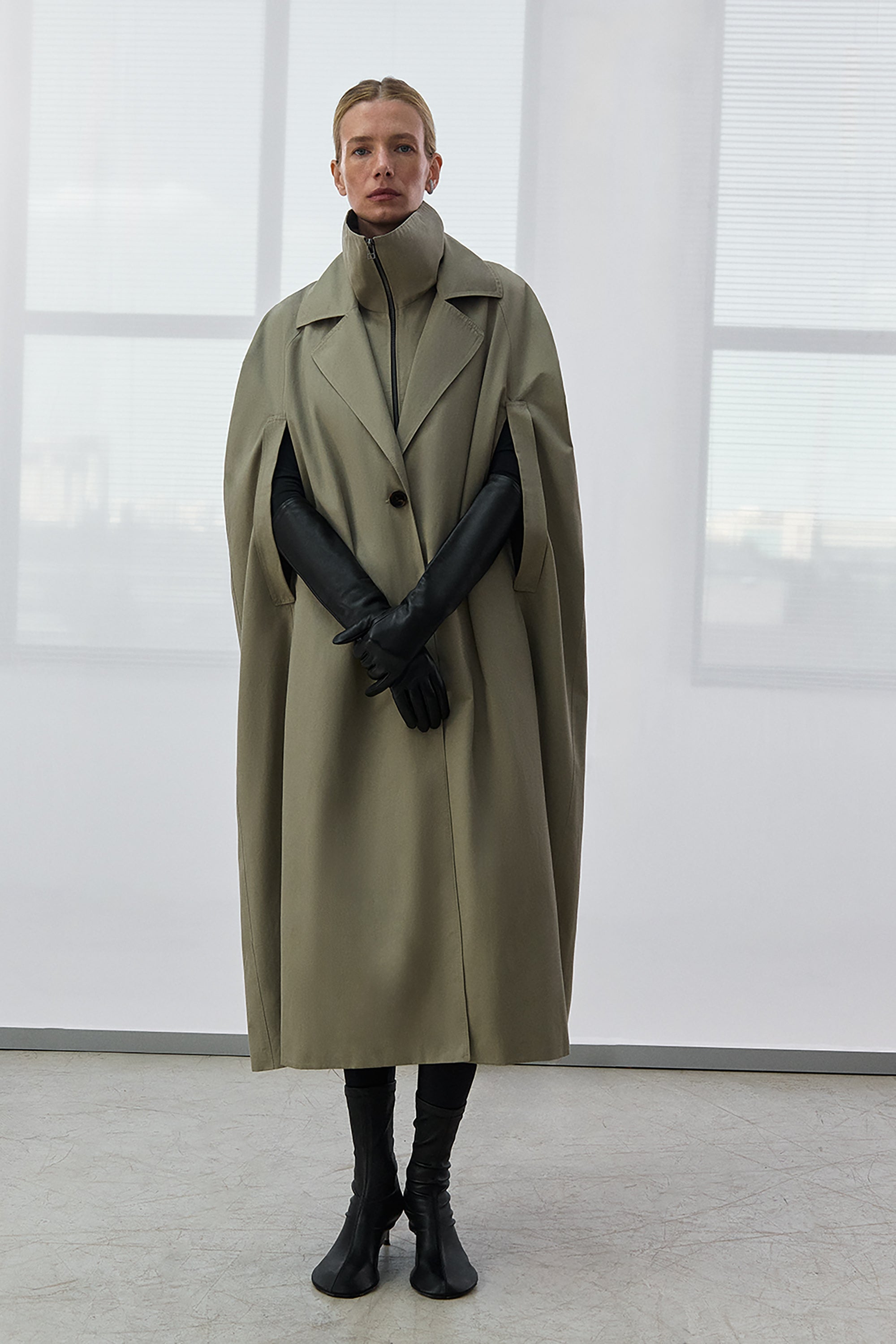 ASTER CAPE TRENCH COAT(FW26.1.9)