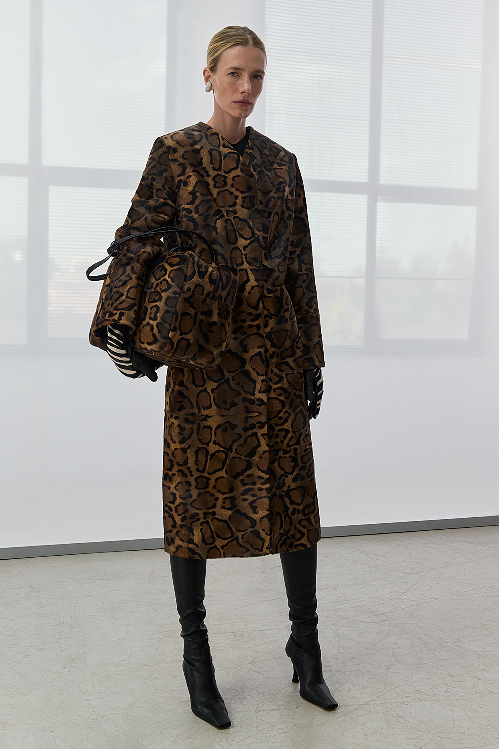 AMARA COAT(FW26.4.23)