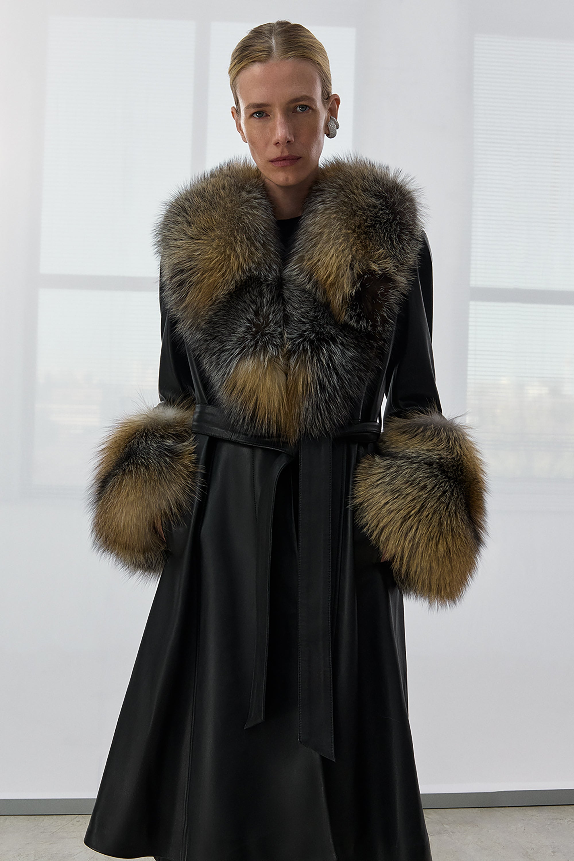 NOELLE UPCYCLED FUR-TRIMMED COAT(FW26.2.1-3)