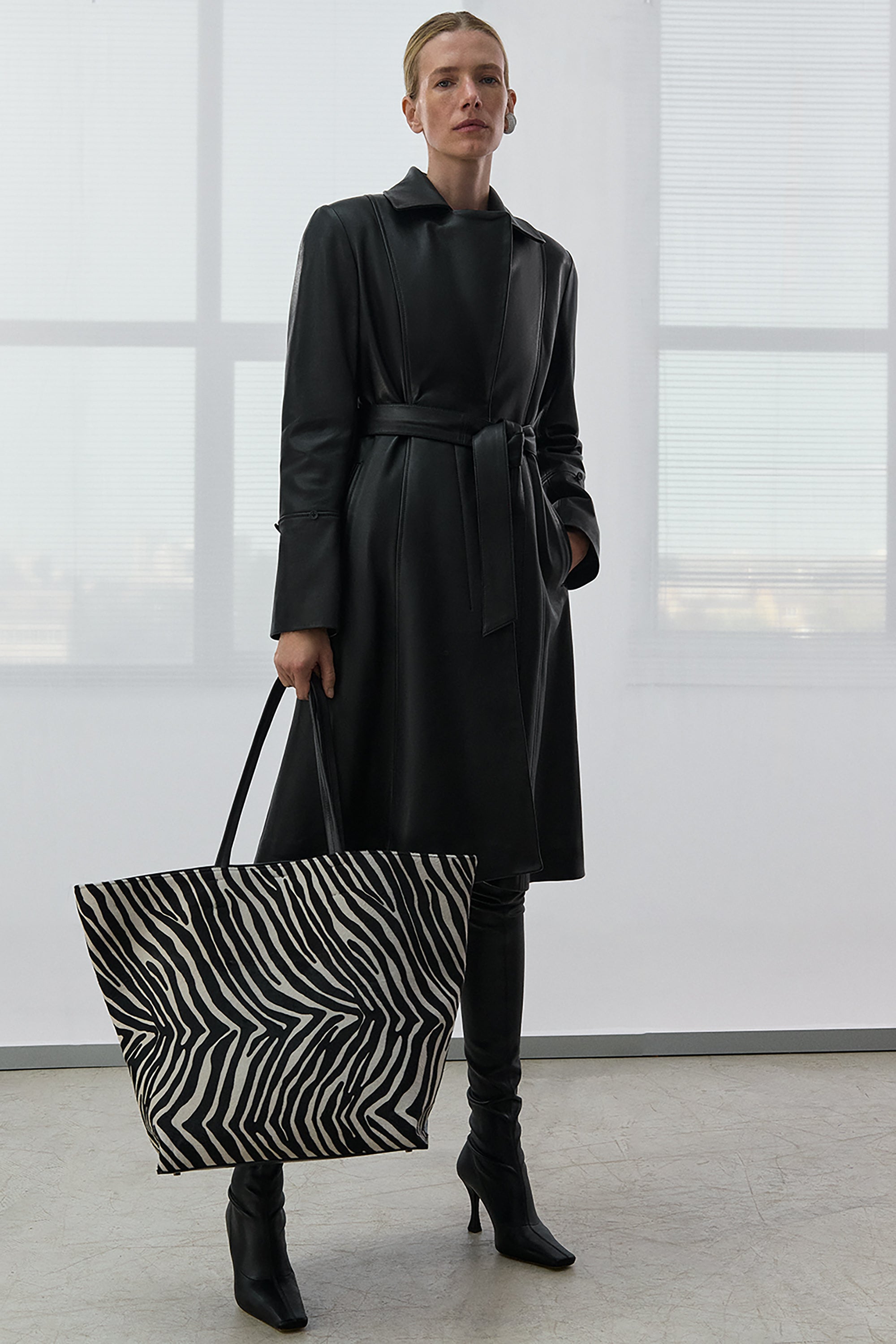 NOELLE UPCYCLED FUR-TRIMMED COAT(FW26.2.1-3)