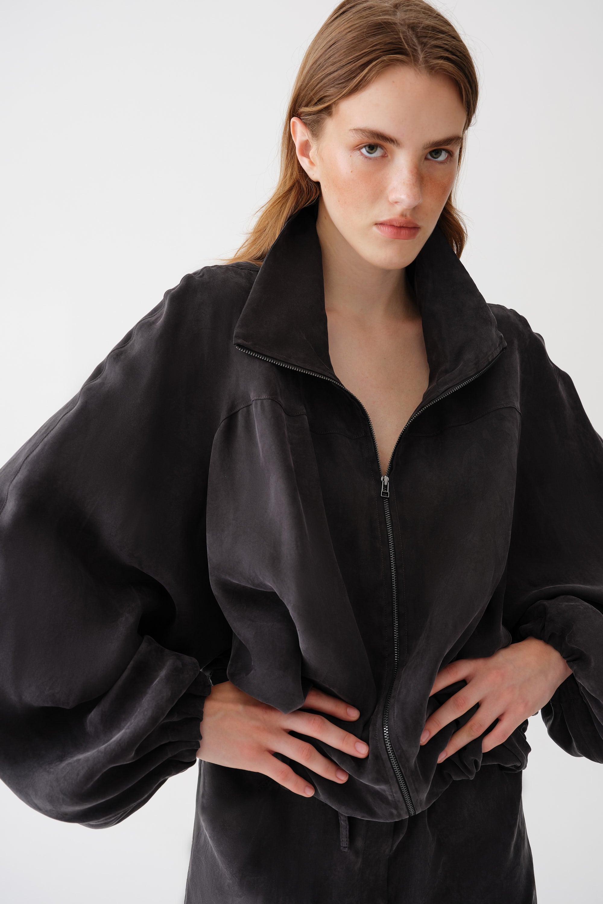 Blair Bomber in cupro