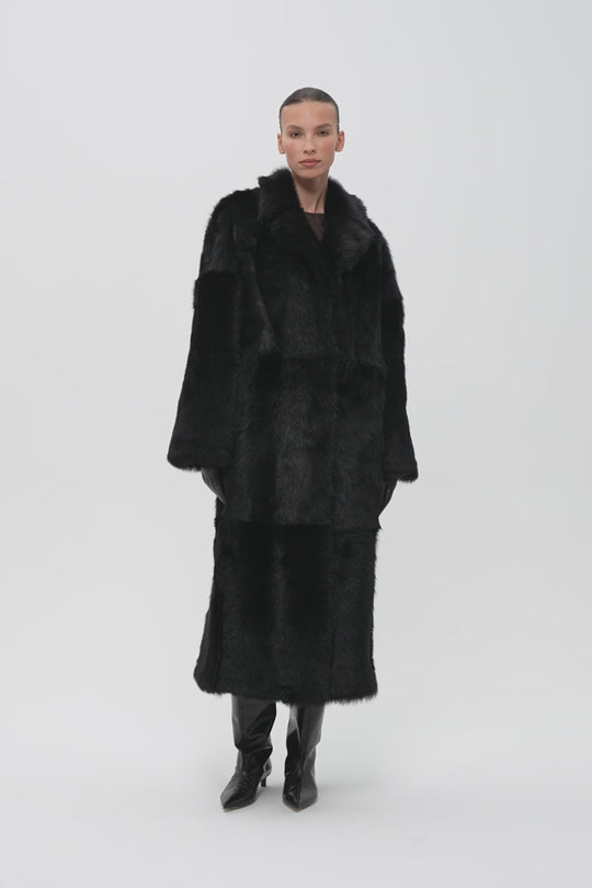 RAVEN TOSCANA SHEARLING COAT IN OBSIDIAN BLACK