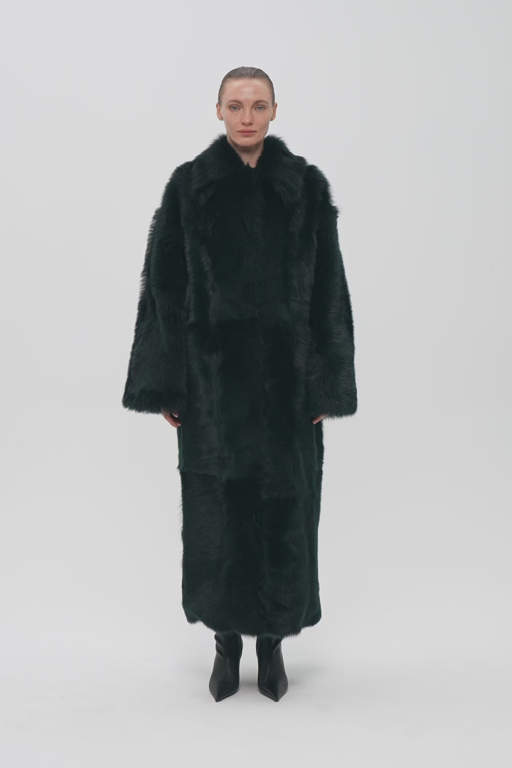 SIERRA TOSCANA SHEARLING COAT IN EMERALD GREEN