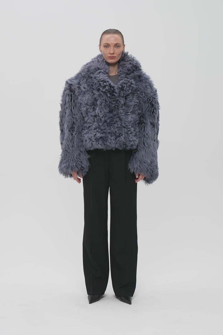 SAMANTHA CROPPED SHEARLING COAT WITH WIDE SHOULDERS IN CLOUDBURST