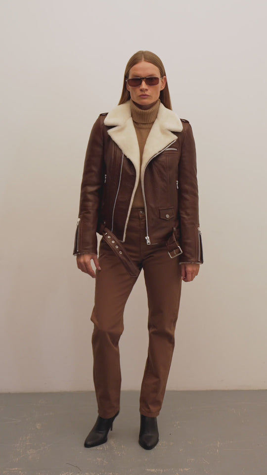 CLASSIC SHEARLING JACKET